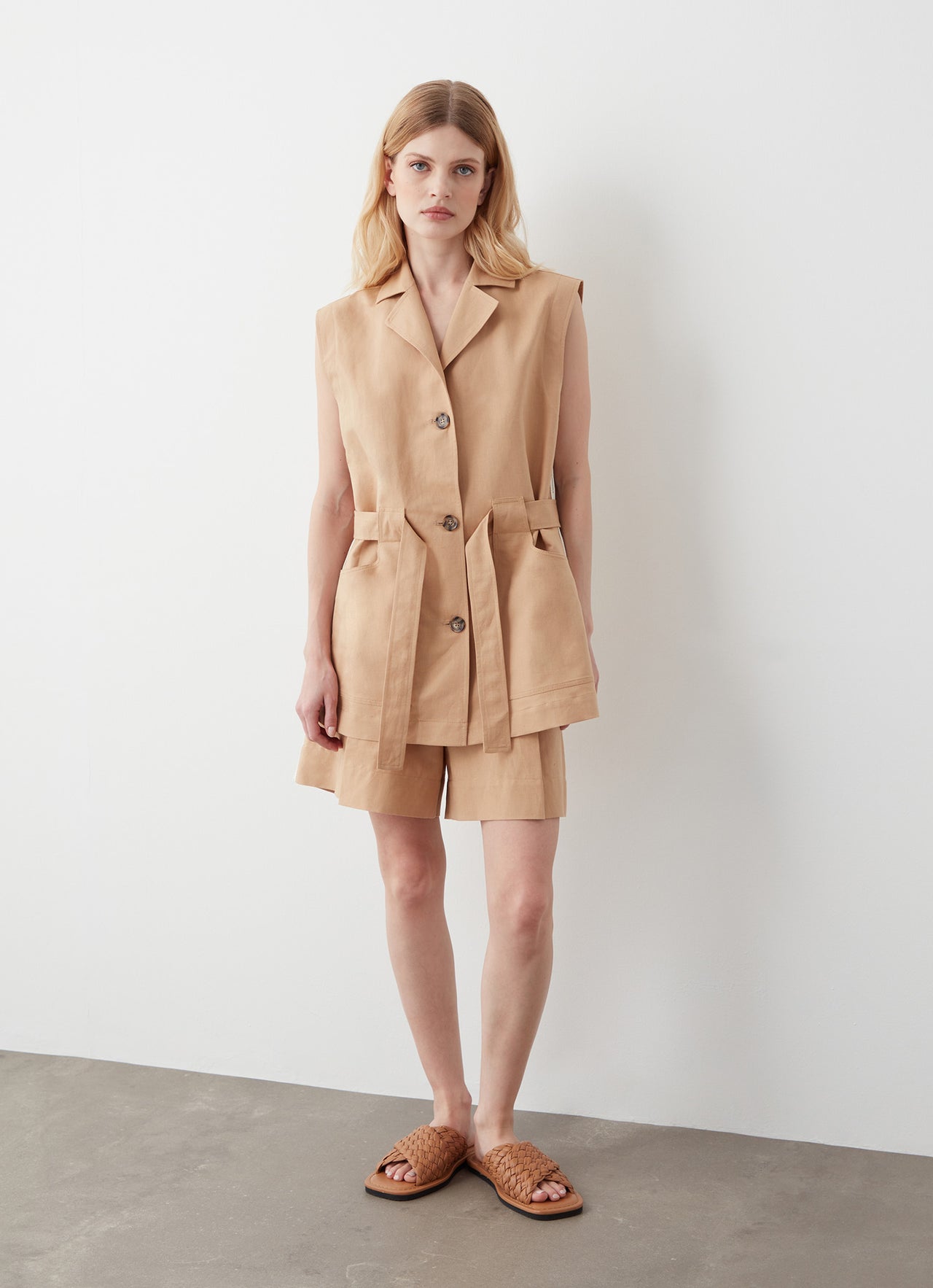 COLMAR gilet donna giacca smanicata lino cotone 8426 1ZA KAPAMA 699 CAMMELLO estate 2025