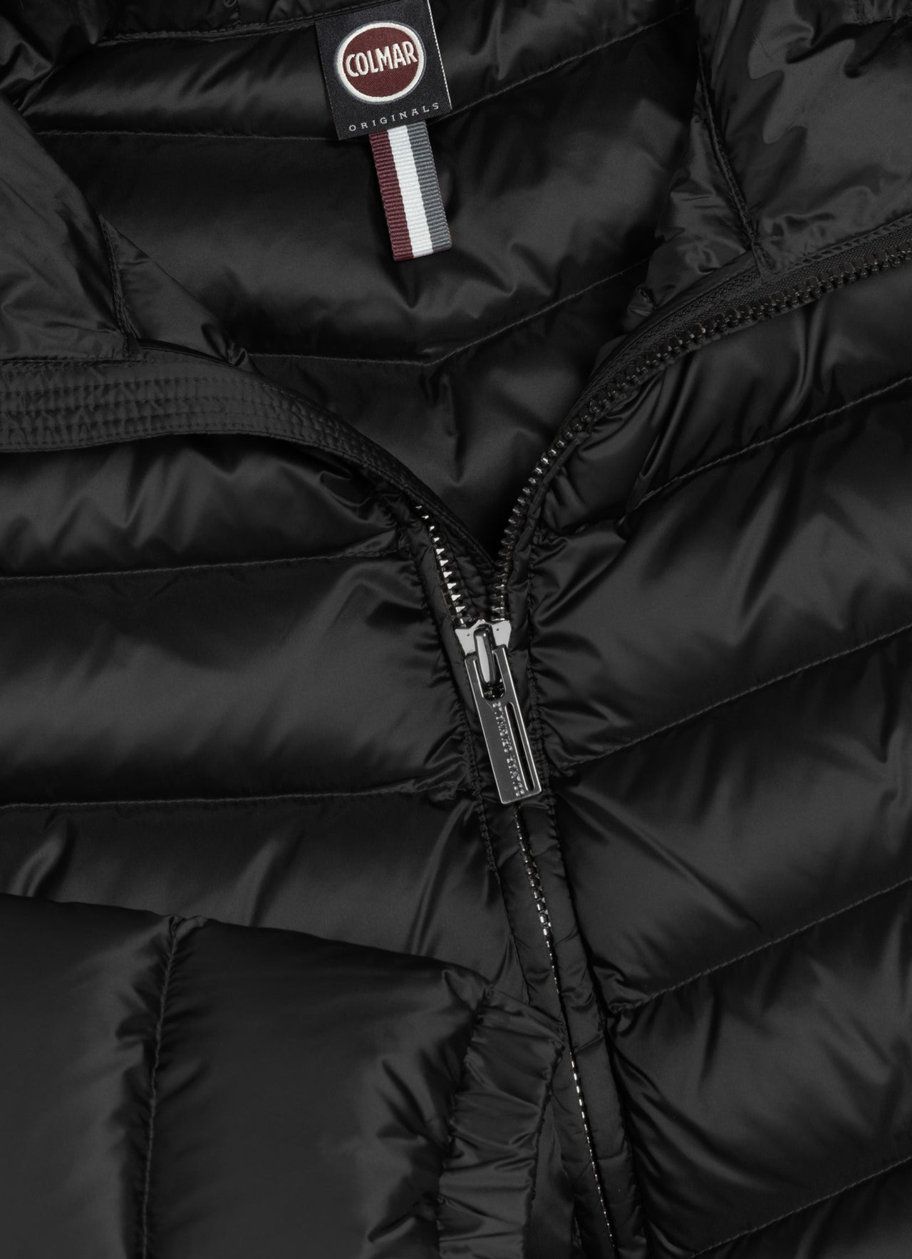 COLMAR giubbotto donna piumino cappuccio 2219 2YO DELUXE 99 NERO inverno 2025