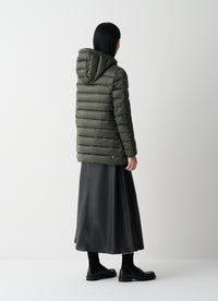 Thumbnail for COLMAR giubbotto donna piumino cappuccio copri giacca 2226 2YO DELUXE 98 VERDE inverno 2025