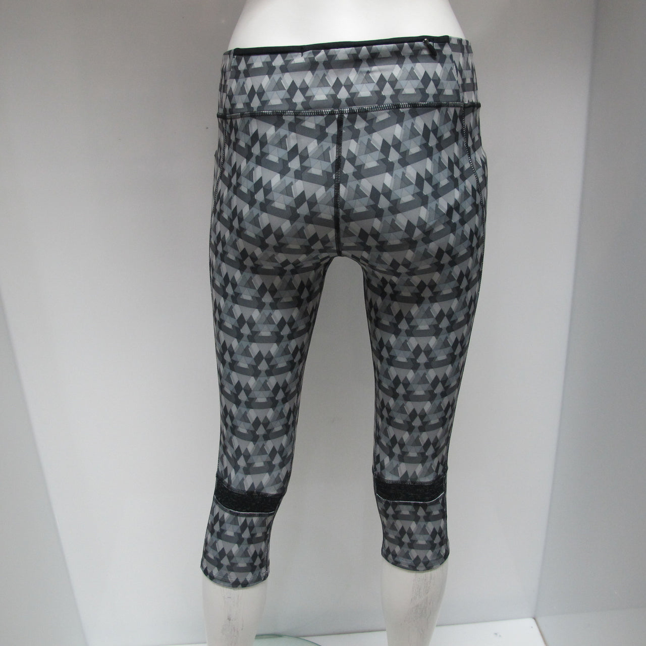 ADIDAS pantaloni donna 3/4 modello SN Q1 3/4 TGT AJ4065 colore GRIGIO/NERO estate 2016 - dodo.club - 2